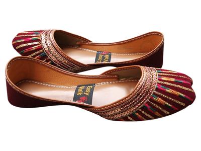 Women's Velvet Embroidered Khussa Shoes Maroon